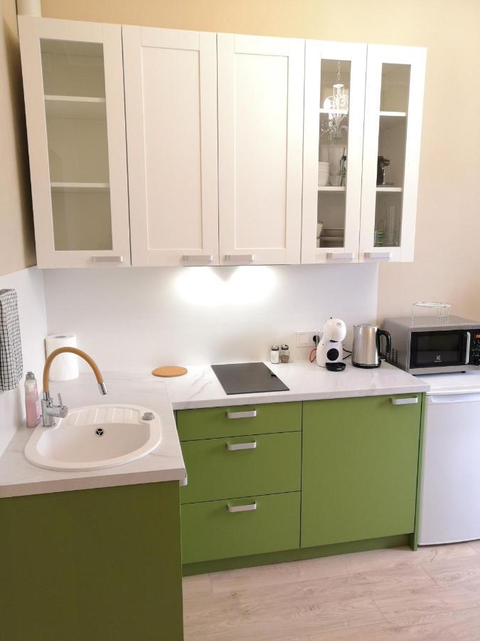 Cosy One Seperate Bedroom Apartment In City Center, Perfect For Family Trip. 里加 外观 照片